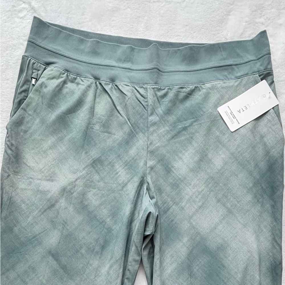 ATHLETA Nolita Slim Tapered Sage Green Printed Crop Pant--NWT--18 - Picture 3 of 15